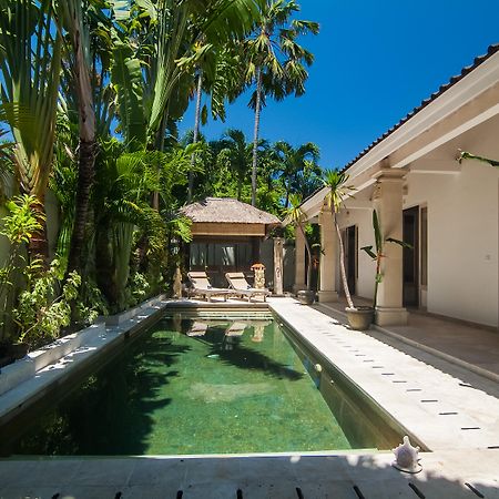 Bali Holiday Villas - La Playa Семиньяк Экстерьер фото